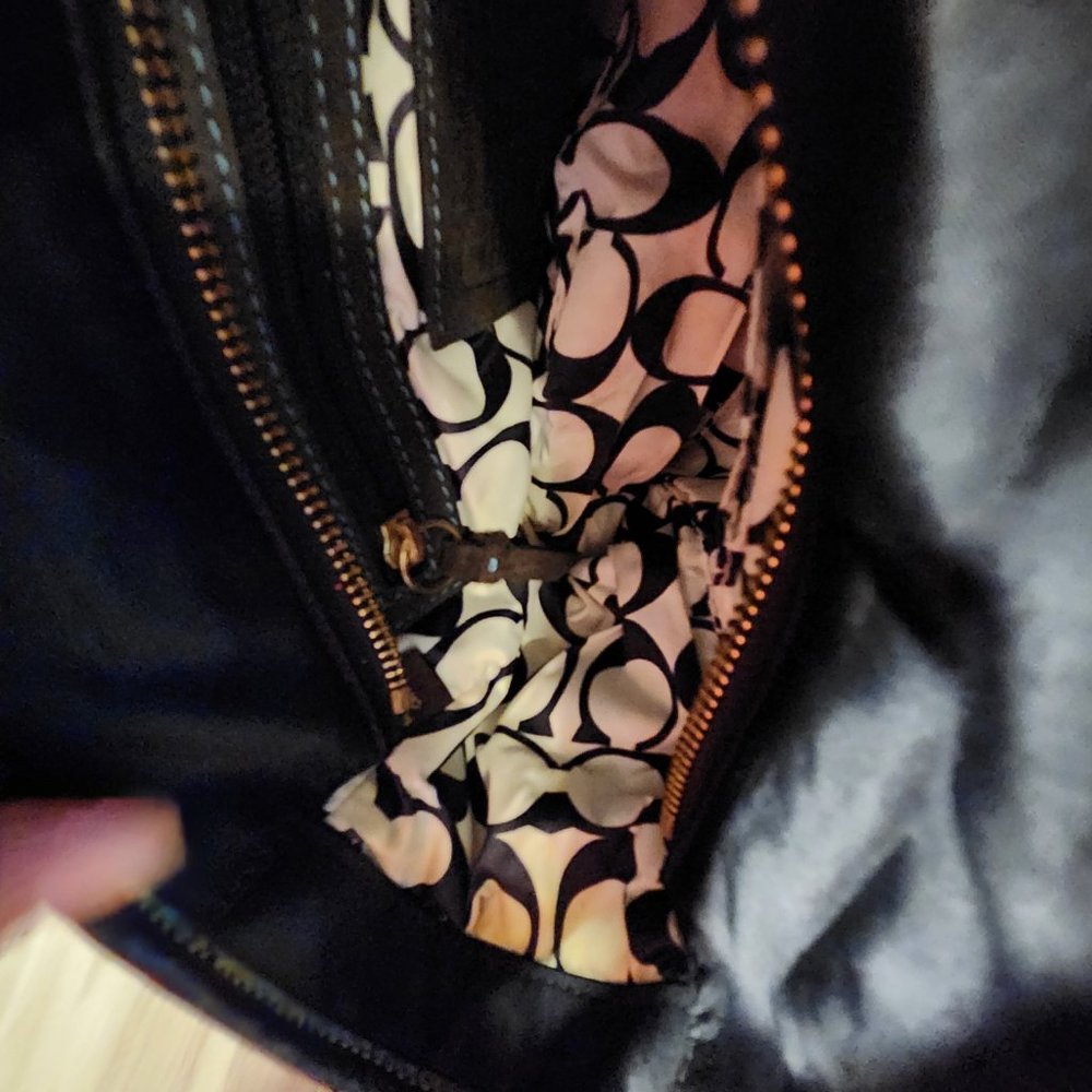 Vintage Coach Hampton Black Y2K Handbag Tote Purse - Picture 9 of 10